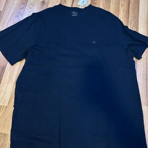 Navy blue plain t-shirt